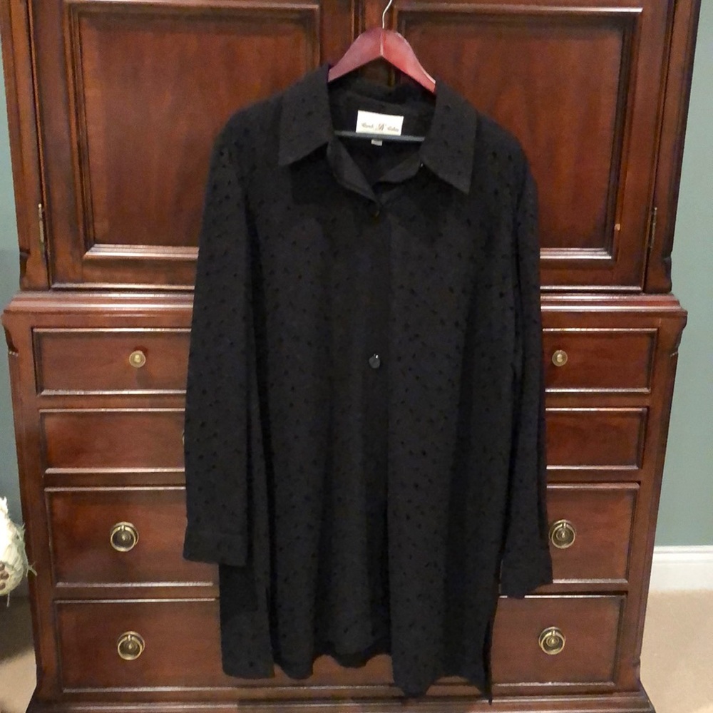 Randi Rahm black, tunic style, eyelet top - 3x